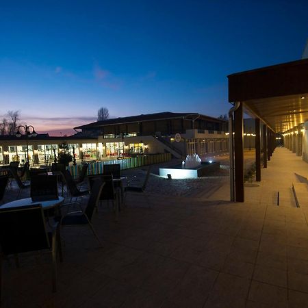 Hotel Village Охрид Екстериор снимка