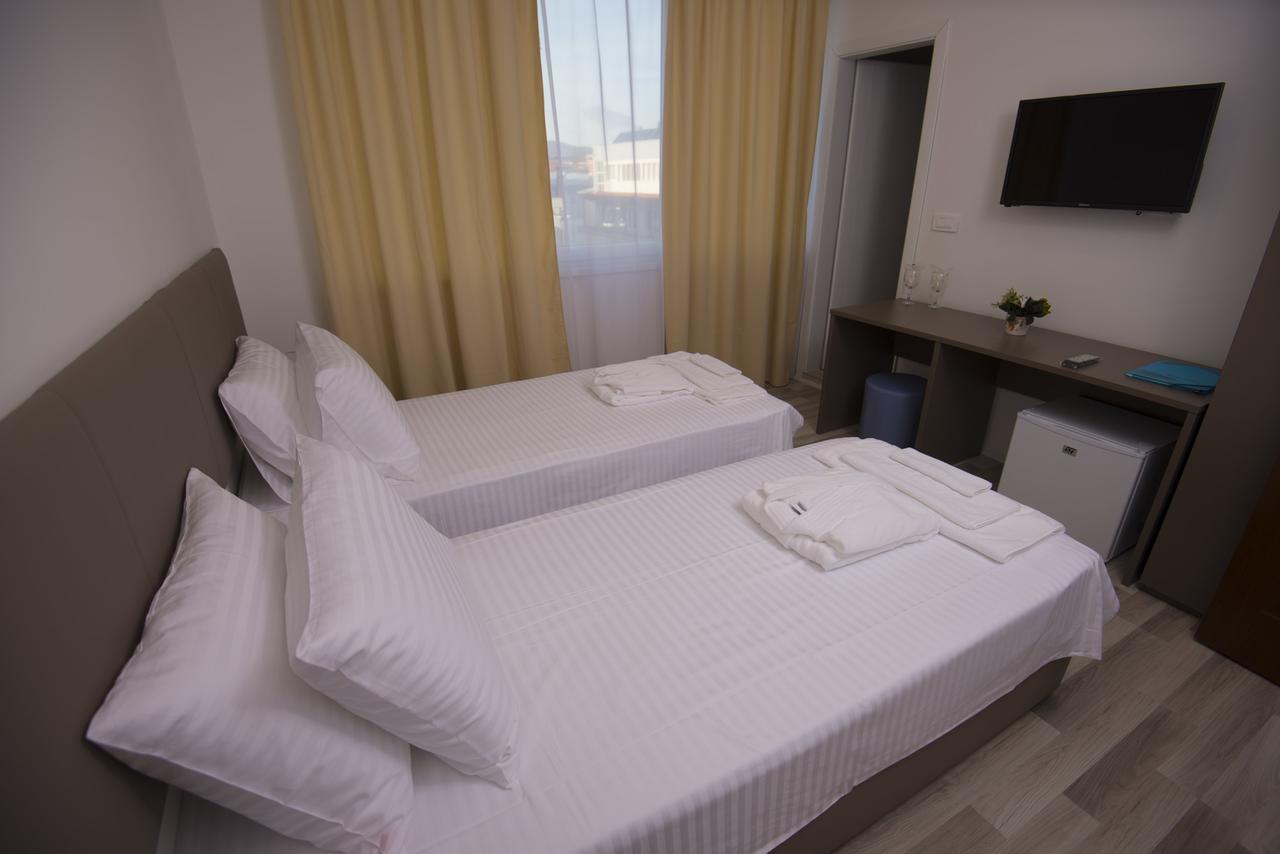Hotel Village Охрид Екстериор снимка